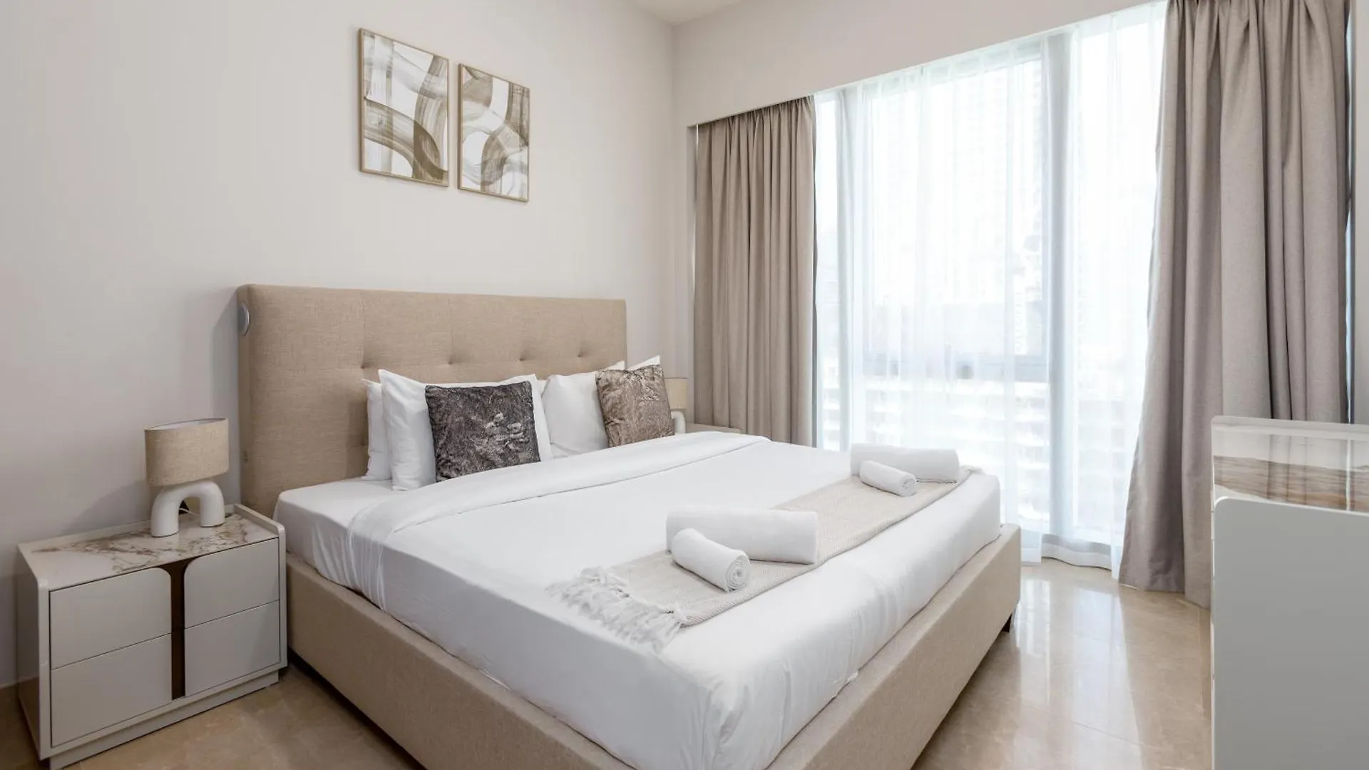 Brand New 1Br Apartment Near Burj Khalifa & Dubai Mall - Allsopp & Allsopp